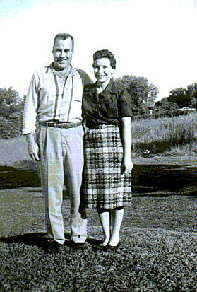dedicatedmomdad1d.jpg (14876 bytes)